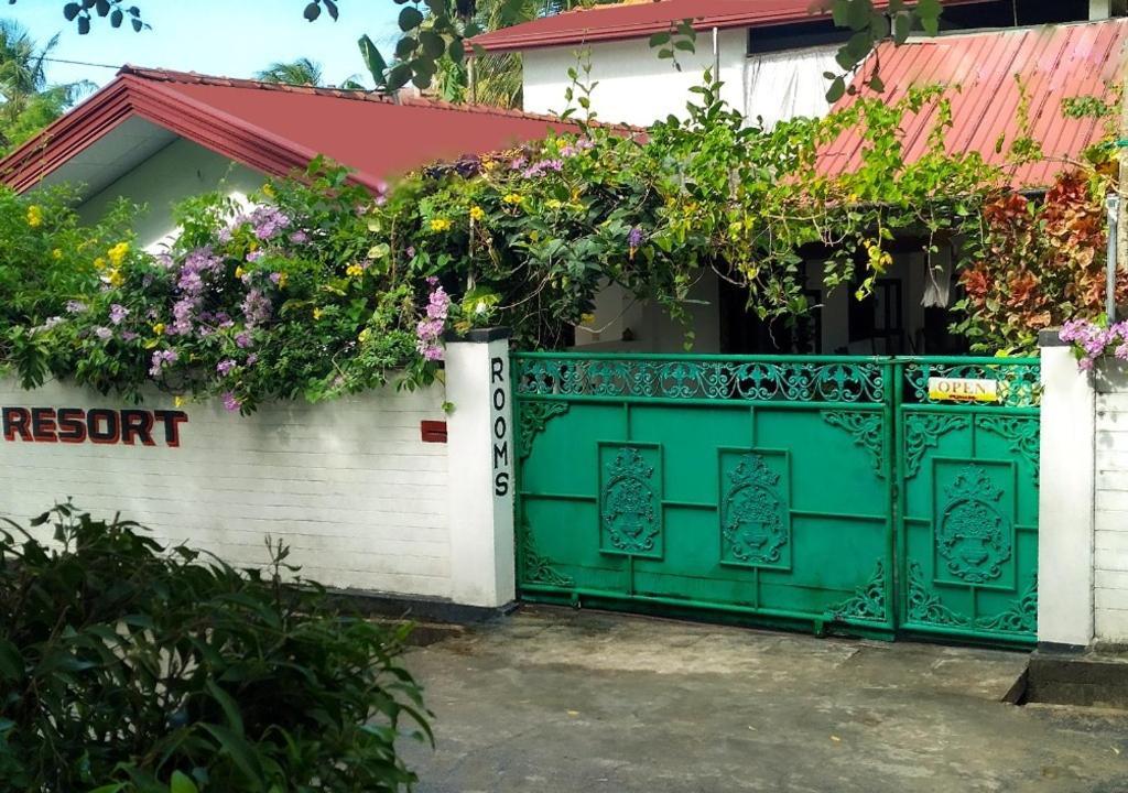 Sheen Holiday Resort 坦加拉 外观 照片